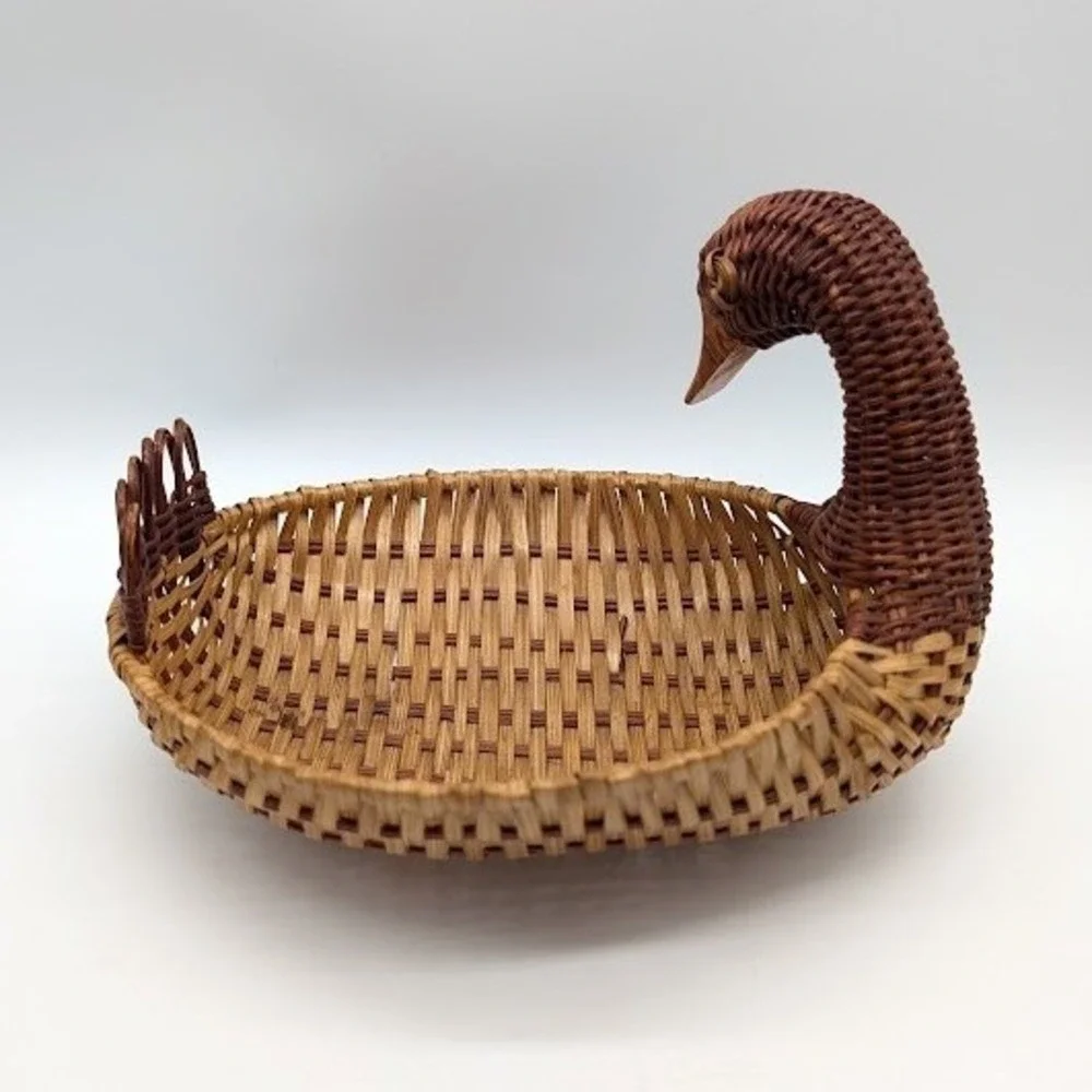 Vintage Woven Wicker Rattan Duck Basket 8x7x6 Catchall Keys Boho Farmhouse Cabin
